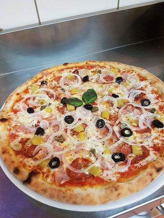 Aroma Pizzeria Restaurant