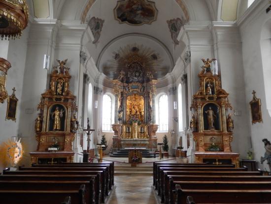 Katholische Pfarrkirche Mariä Himmelfahrt